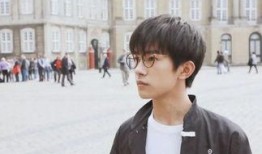 易烊千玺娱乐吃瓜,幕后故事与精彩瞬间